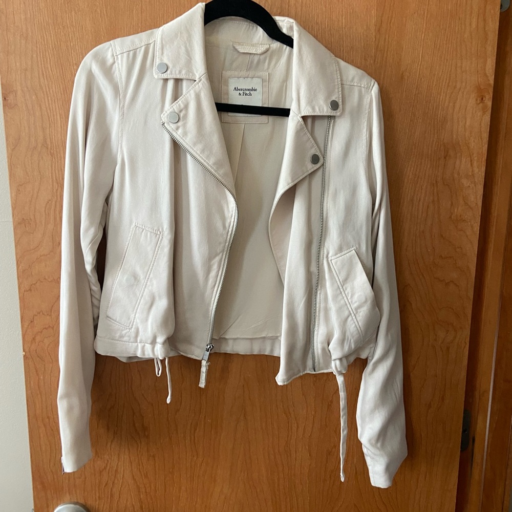 Cream colored Abercrombie cotton jacket